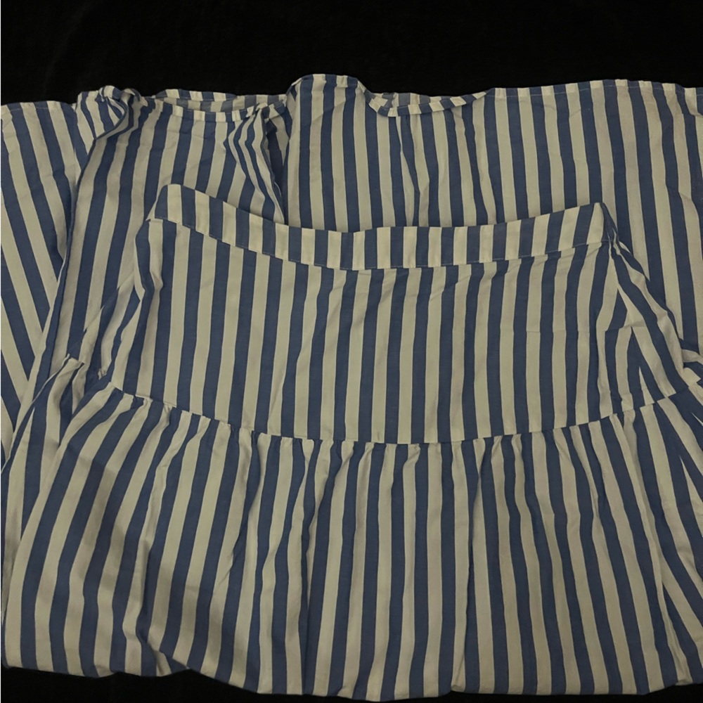 Old Navy Blue and White Striped Midi Skirt